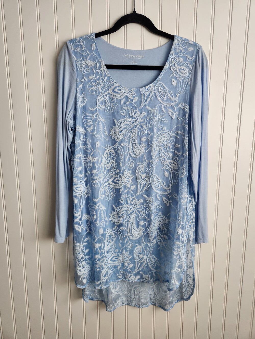 SOFT SURROUNDINGS Light Blue Silk Embroidery Floral Print Tunic Length Top Small